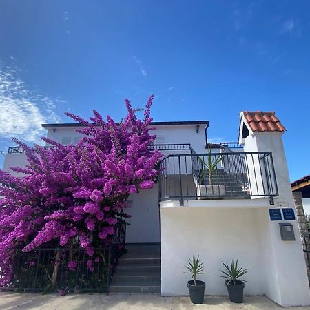 Guesthouse Dvoshko Hvar Bagian luar foto