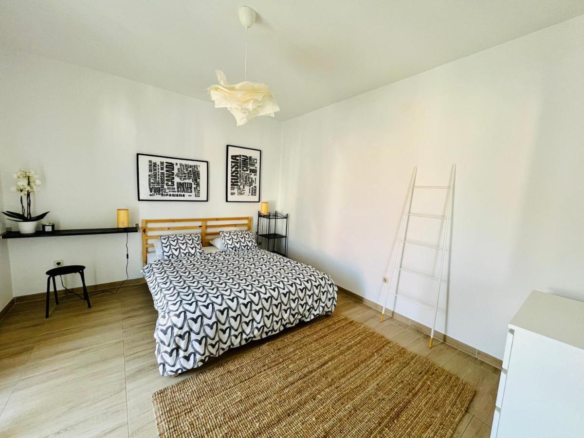 Guesthouse Dvoshko Hvar Bagian luar foto
