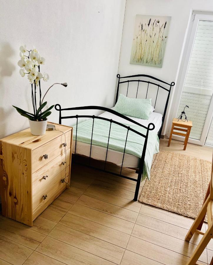Guesthouse Dvoshko Hvar Bagian luar foto