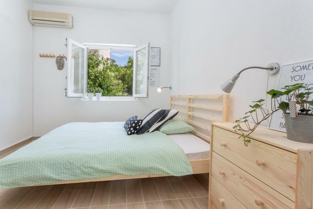 Guesthouse Dvoshko Hvar Bagian luar foto