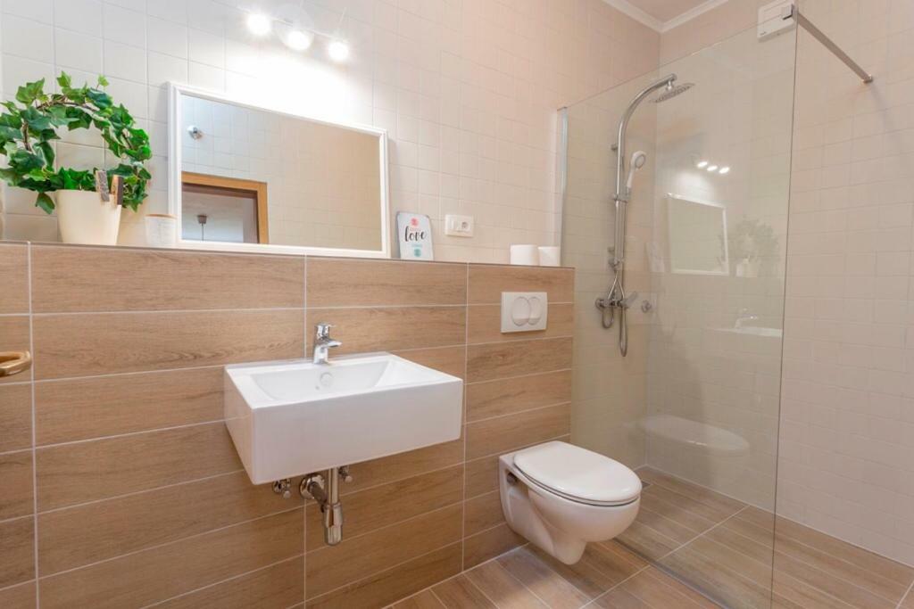 Guesthouse Dvoshko Hvar Bagian luar foto