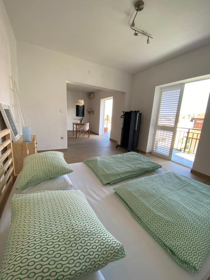 Guesthouse Dvoshko Hvar Bagian luar foto